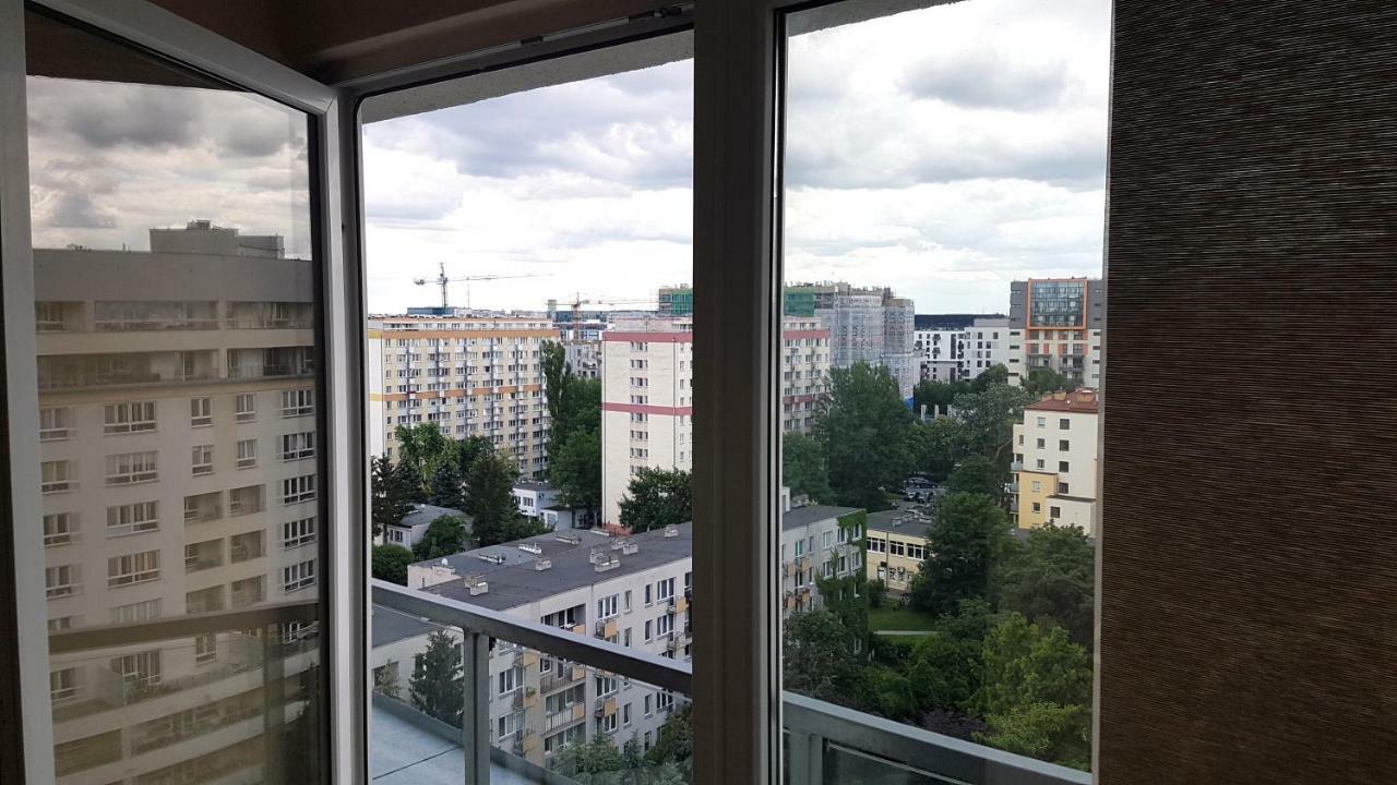 Walk Distance To Mokotow Business Park Apartment Warsaw Exterior photo